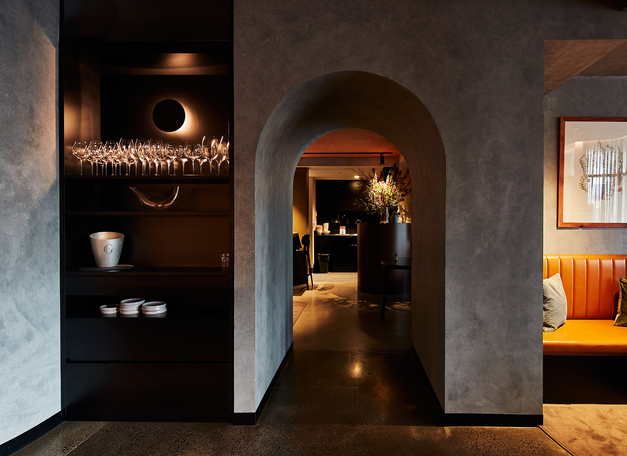 Interior photograph of Restaurant Navi 2 by ED SLOAN